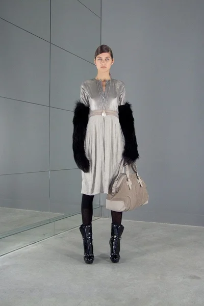 Look 15